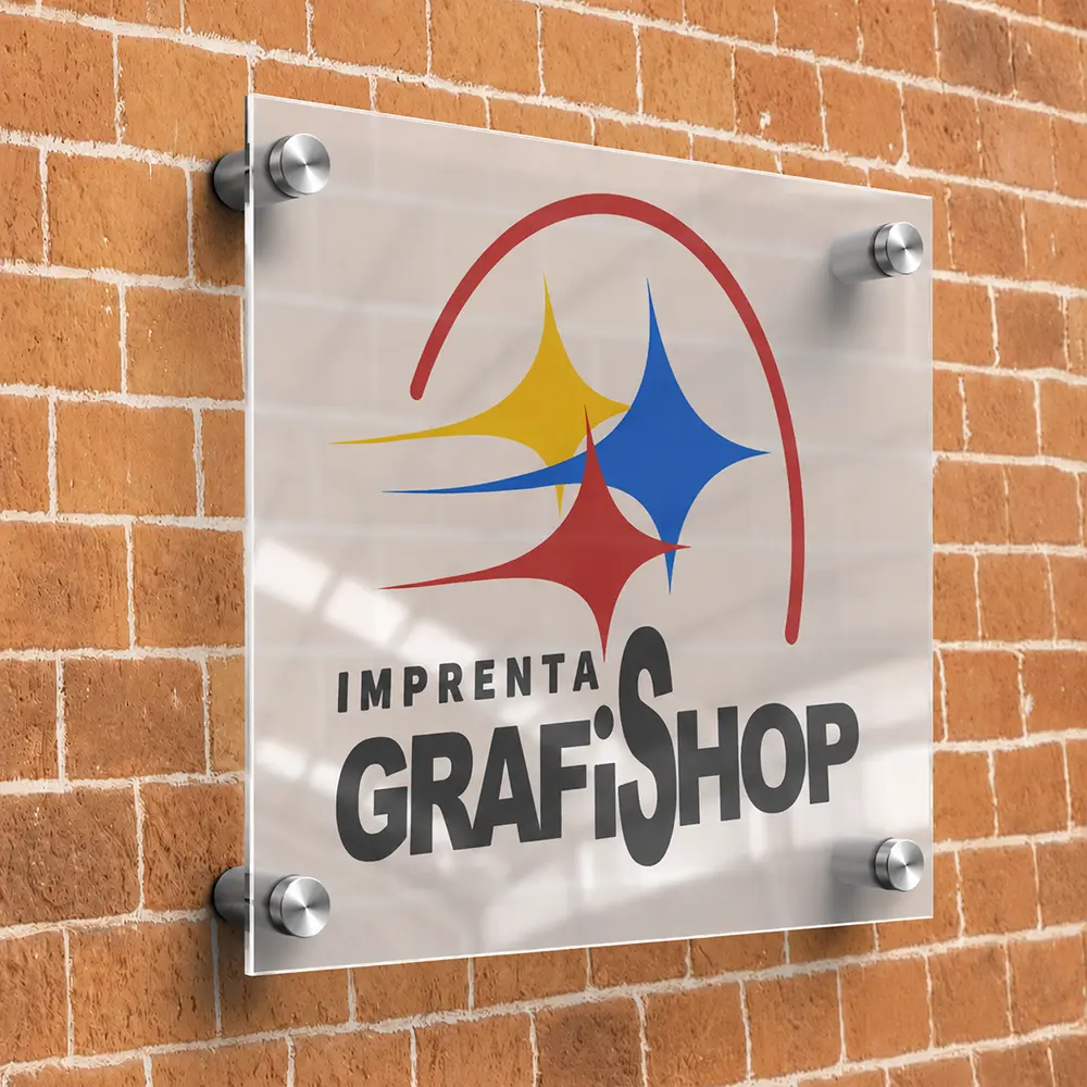 Placa de metacrilato personalizada con separadores metálicos y efecto flotante